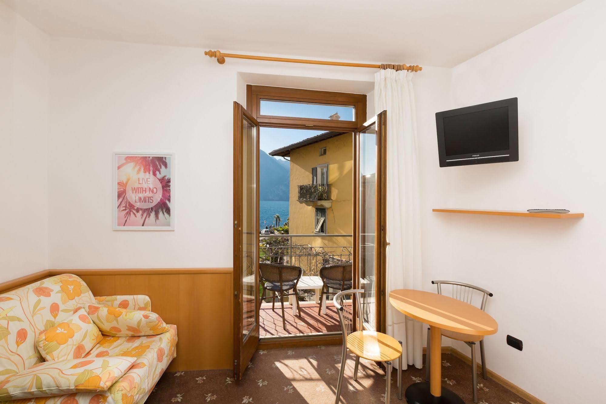 Casa Nataly Bed & Breakfast Torbole Sul Garda Luaran gambar